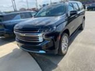 Used 2023 Chevrolet Suburban High Country video 2