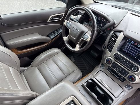 Used 2020 GMC Yukon XL Denali w/ Denali Ultimate Package image 36