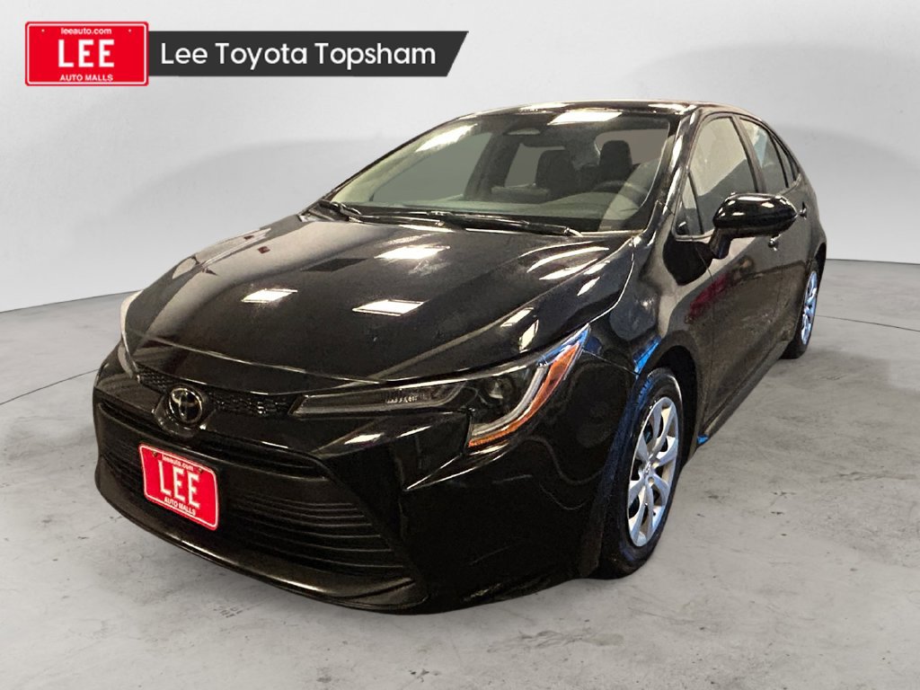 Used 2024 Toyota Corolla LE FWD image 1