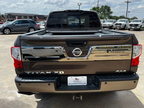 Used 2018 Nissan Titan Platinum Reserve w/ Platinum Utility Package AWD/4WD image 5