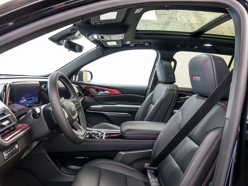 New 2026 Chevrolet Traverse Z71 w/ Driver Confidence Package image 9