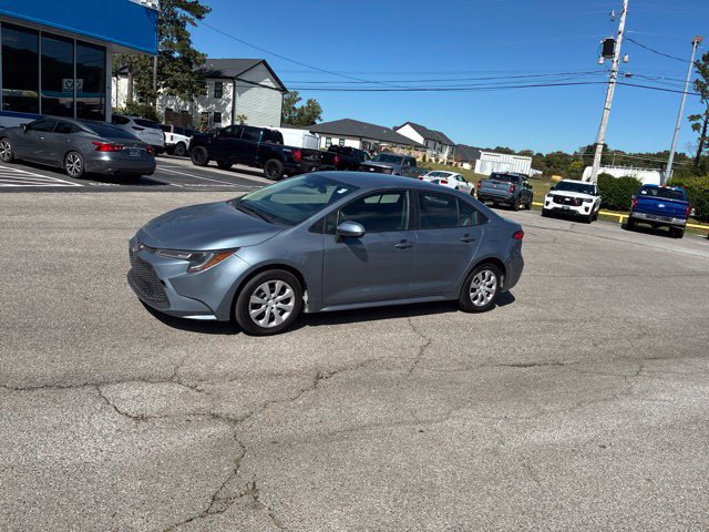 Used 2025 Toyota Corolla LE FWD image 14