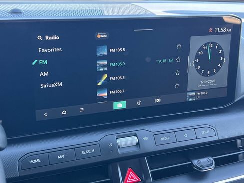 Used 2025 Kia K4 LXS image 14