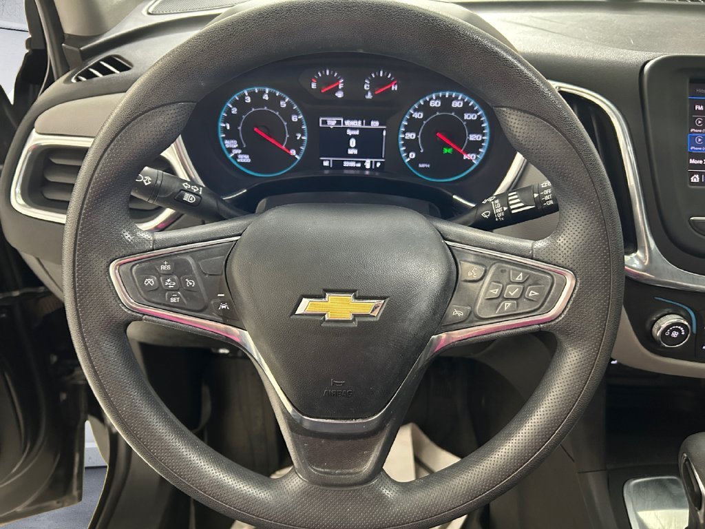 Used 2023 Chevrolet Equinox LS w/ Midnight Edition FWD image 9