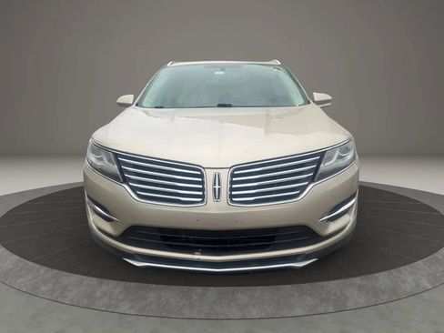 Used 2017 Lincoln MKC Premiere image 2