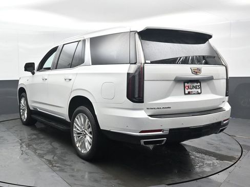 Used 2025 Cadillac Escalade Premium Luxury w/ LPO, Floor Liner Package image 11