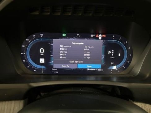 Certified 2024 Volvo XC90 B6 Ultimate w/ Protection Package Premier image 12