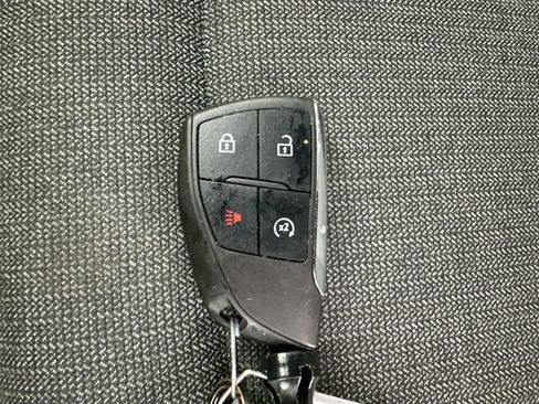 Used 2025 GMC Terrain Elevation AWD/4WD image 16
