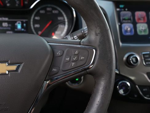 Used 2017 Chevrolet Cruze Premier image 26