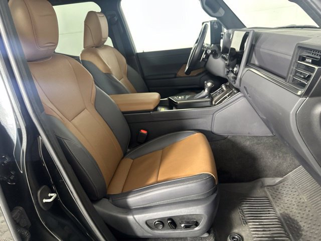 Used 2024 Lexus GX 550 w/ Accessory Package (2T) AWD/4WD image 36