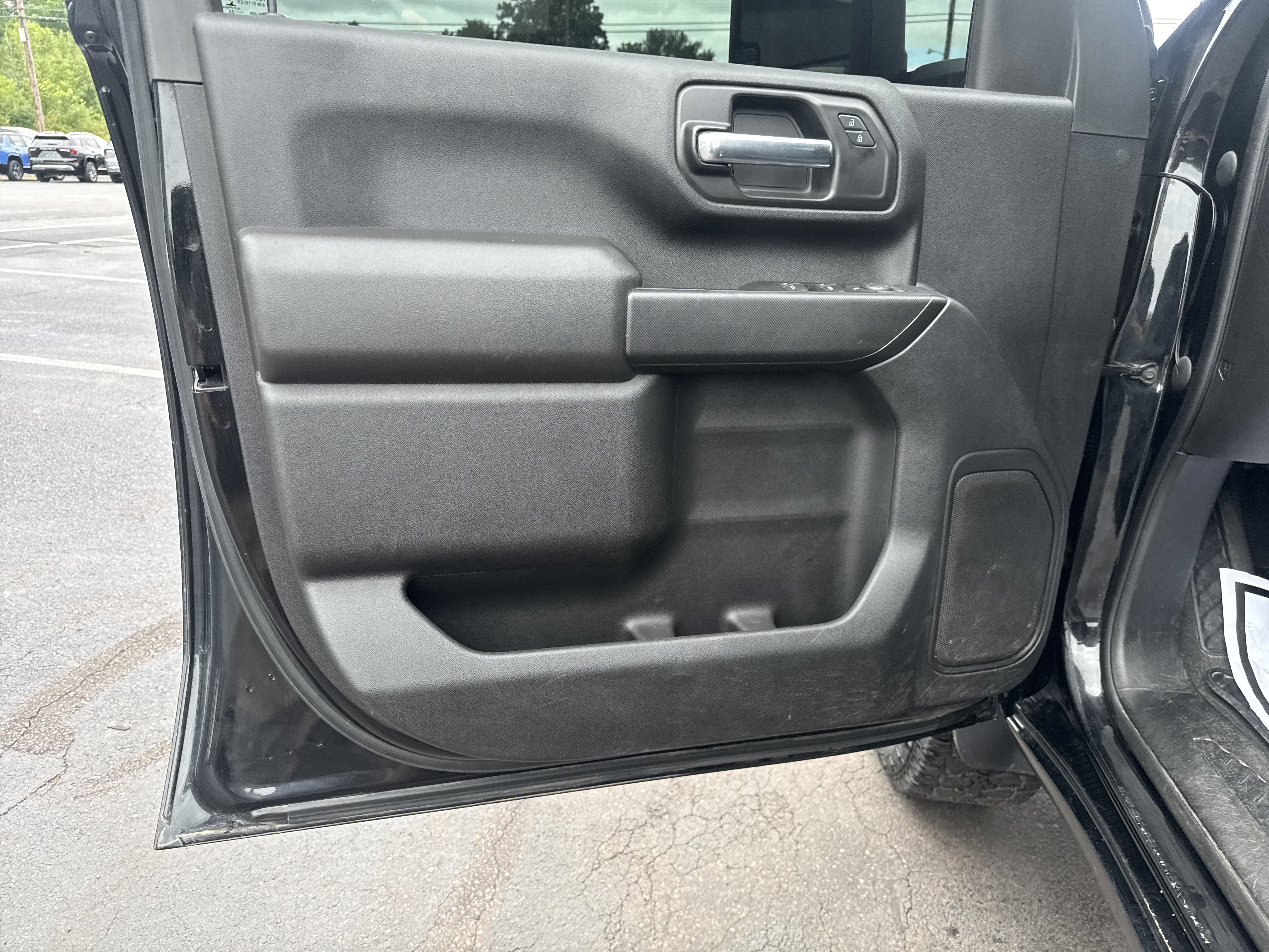 Used 2023 Chevrolet Silverado 2500 Custom w/ Custom Convenience Package AWD/4WD image 15