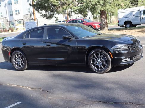 Used 2018 Dodge Charger GT image 2