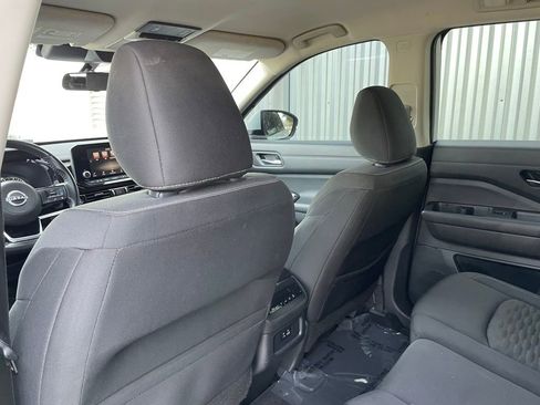 Used 2022 Nissan Pathfinder SV AWD/4WD image 27