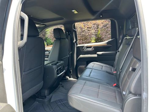 Used 2024 Chevrolet Silverado 1500 High Country AWD/4WD image 52