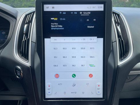 Used 2024 Ford Edge SEL AWD/4WD image 19