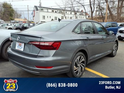 Used 2020 Volkswagen Jetta SEL image 8