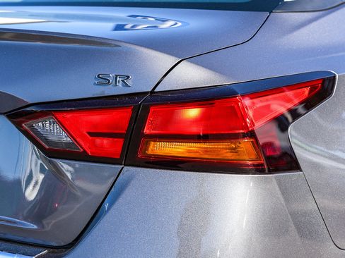 Used 2022 Nissan Altima 2.5 SR image 24