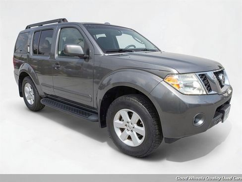 Used 2008 Nissan Pathfinder SE w/ Premium Pkg AWD/4WD image 3