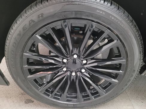 Used 2017 Chevrolet Tahoe LT image 31