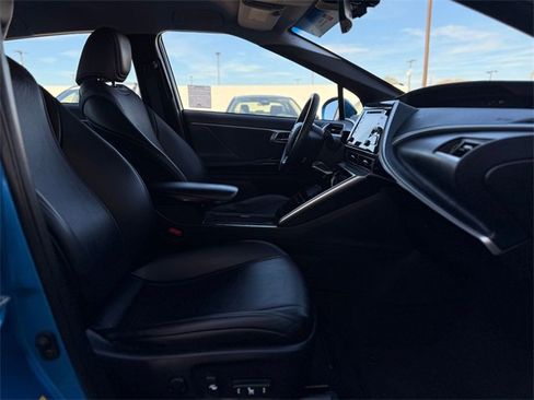 Used 2018 Toyota Mirai image 20