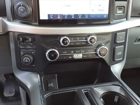 Used 2022 Ford F150 XLT w/ Equipment Group 302A High image 19