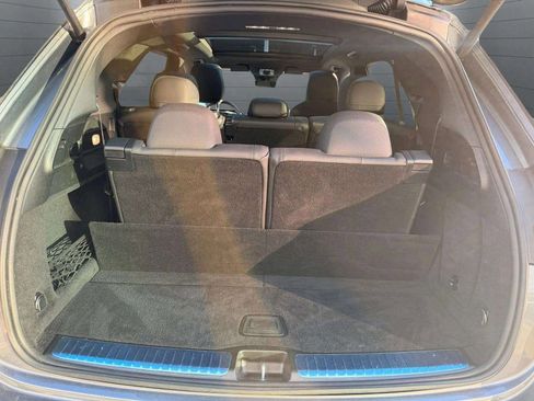 Used 2024 Mercedes-Benz GLE 53 AMG 4MATIC image 25