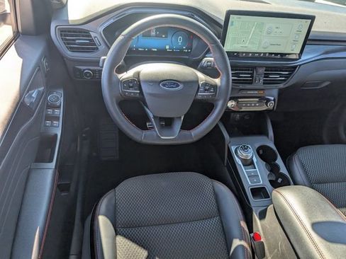 Certified 2024 Ford Escape ST-Line Select w/ Tech Pack #2 image 9