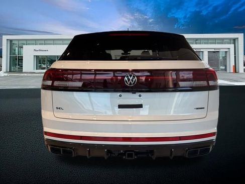 New 2026 Volkswagen Atlas Cross Sport SEL R-Line AWD/4WD image 5