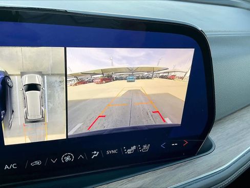 Certified 2025 Chevrolet Tahoe High Country image 26