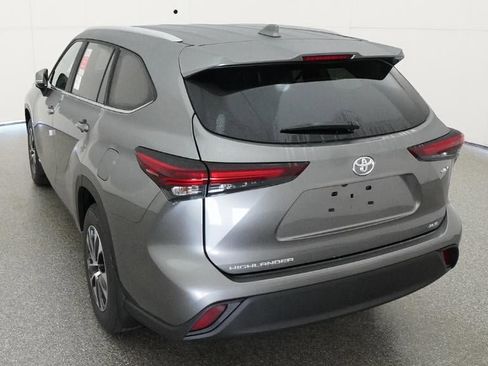 New 2026 Toyota Highlander XLE AWD/4WD image 6
