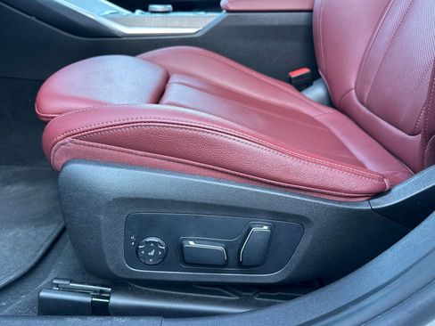 Used 2025 BMW 330i Sedan RWD image 14