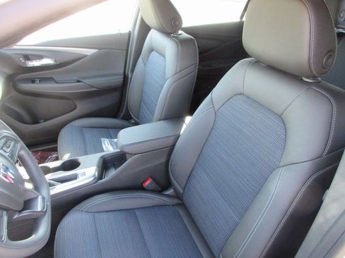 New 2026 Buick Envista Sport Touring FWD image 14