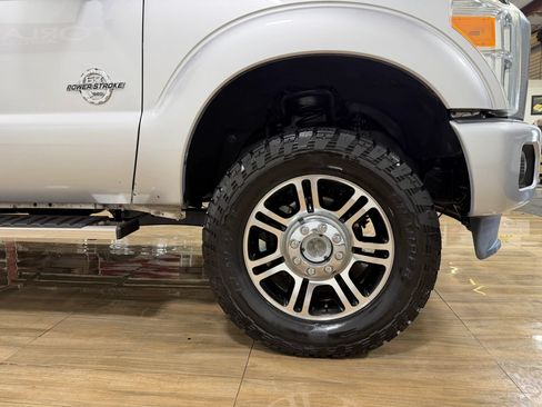 Used 2015 Ford F250 Platinum w/ FX4 Off-Road Package AWD/4WD image 4