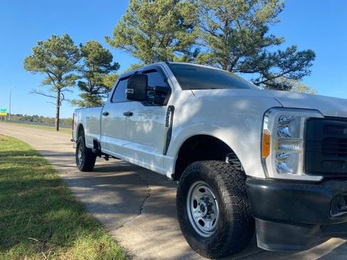 Used 2023 Ford F250 XL w/ Camper Package image 10