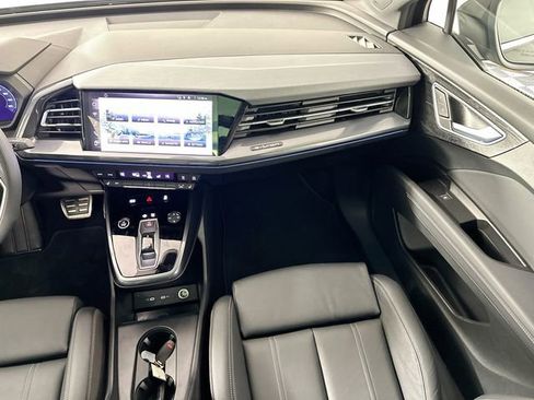Used 2025 Audi Q4 e-tron Premium Plus w/ Premium Plus image 24