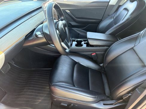 Used 2020 Tesla Model 3 Standard Range image 20
