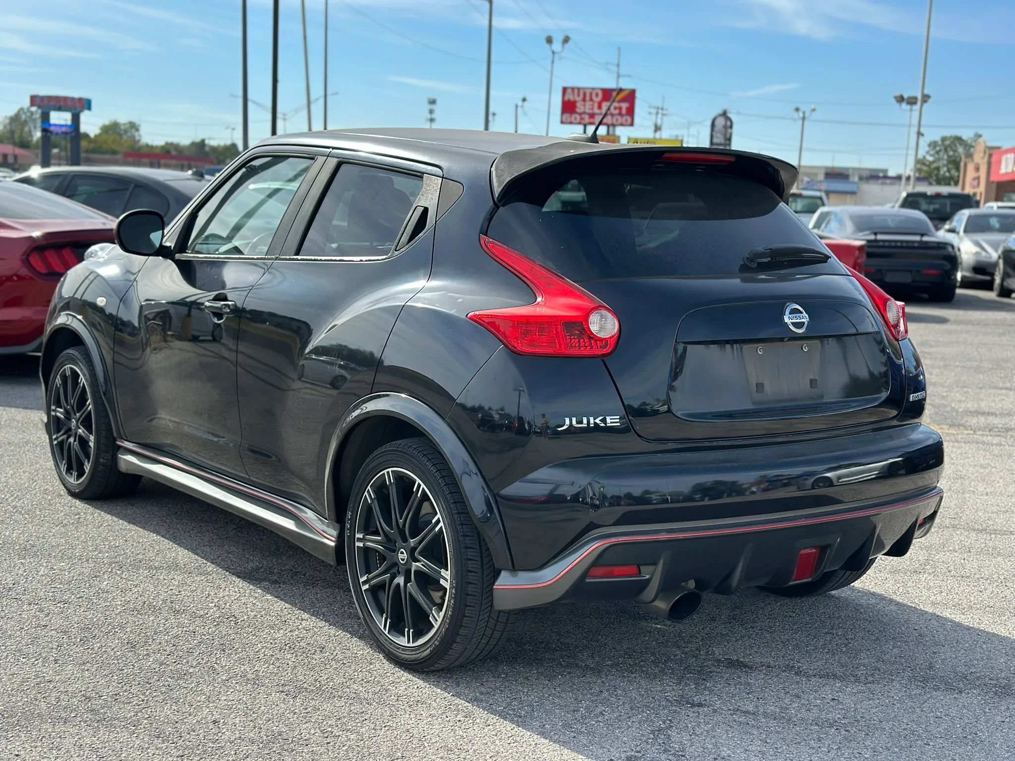 Used 2014 Nissan Juke NISMO w/ Navigation Package AWD/4WD image 8