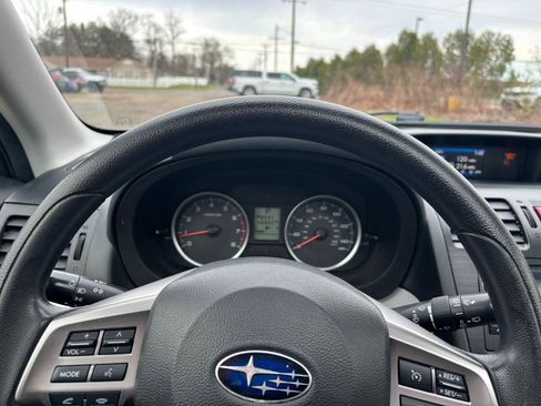 Used 2014 Subaru Forester 2.5i Premium w/ All-Weather Package image 11
