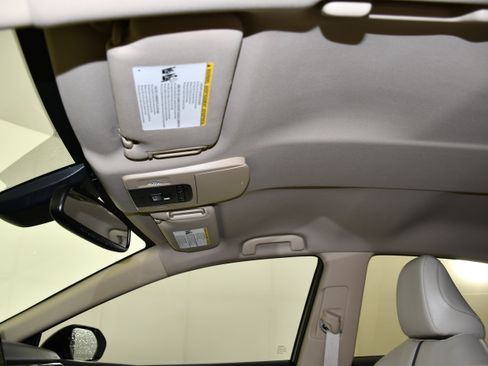 Used 2024 Toyota Camry XLE FWD image 40
