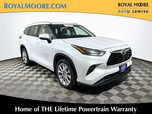 Certified 2023 Toyota Highlander Limited AWD/4WD image 1