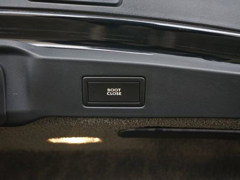 Used 2016 Bentley Continental GT image 19