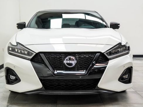 Used 2023 Nissan Maxima SR w/ Sport Mat Group FWD image 6