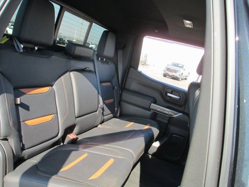 Certified 2021 GMC Sierra 1500 AT4 w/ AT4 Premium Package image 23