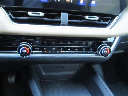 New 2026 Chevrolet Equinox ACTIV w/ Convenience Package III image 26