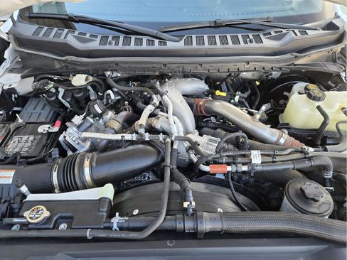 Used 2024 Ford F250 Lariat w/ Tremor Off-Road Package image 61