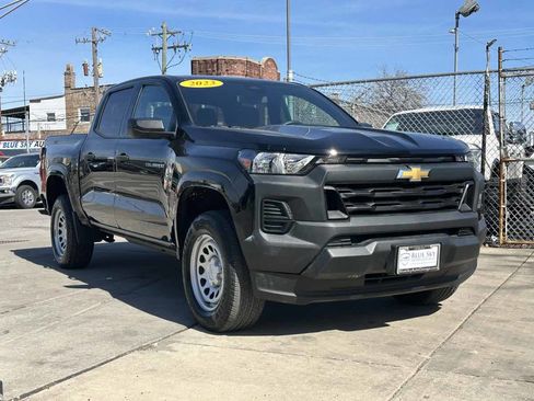 Used 2023 Chevrolet Colorado W/T image 3
