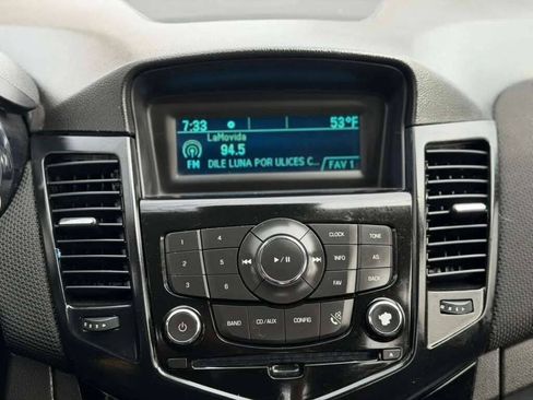 Used 2016 Chevrolet Cruze LT FWD image 16