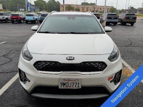Used 2020 Kia Niro EX Premium FWD image 2