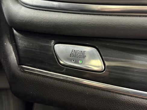 Certified 2024 Buick Enclave Essence w/ Experience Buick Package FWD image 18