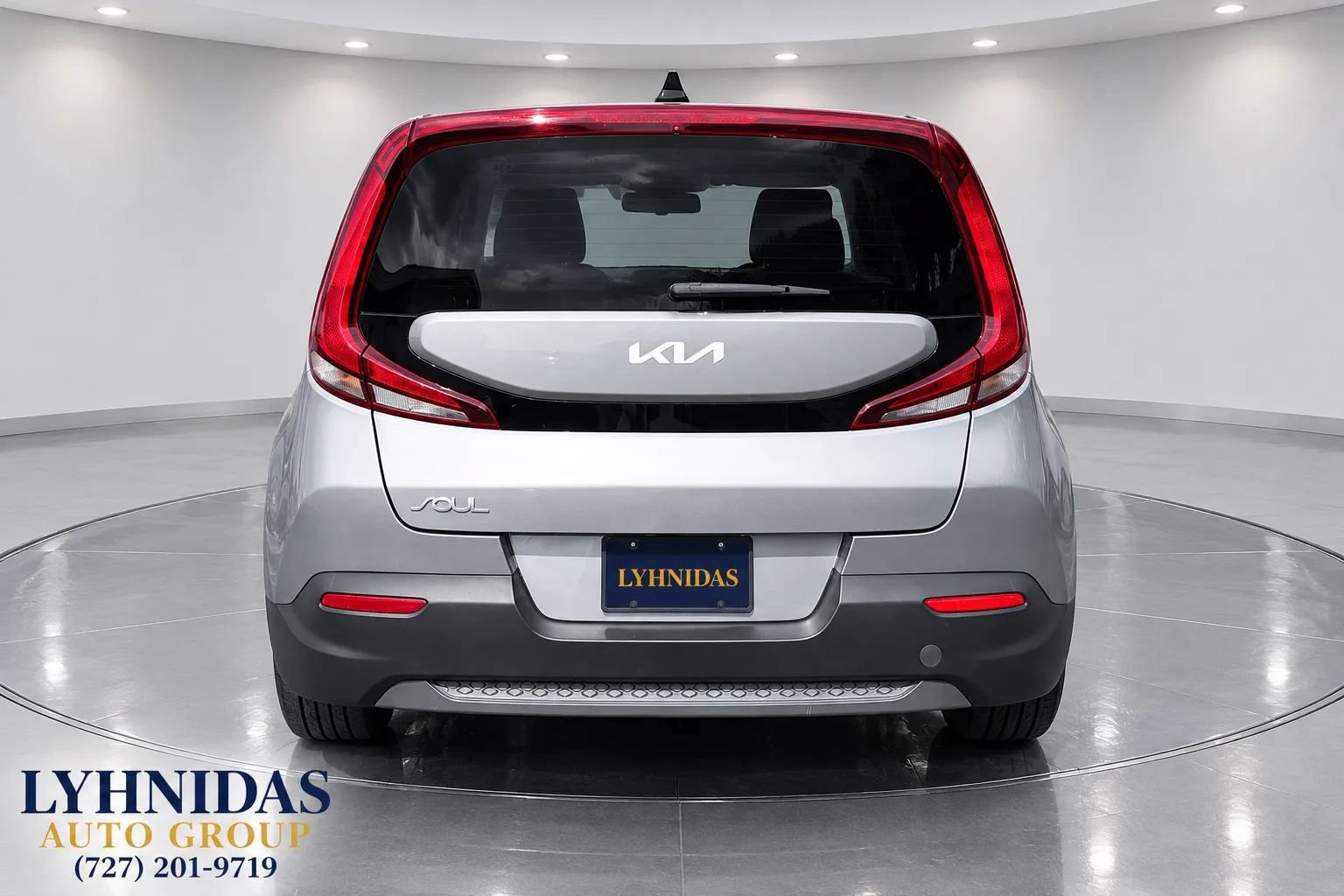 Used 2022 Kia Soul LX w/ Technology Package FWD image 3